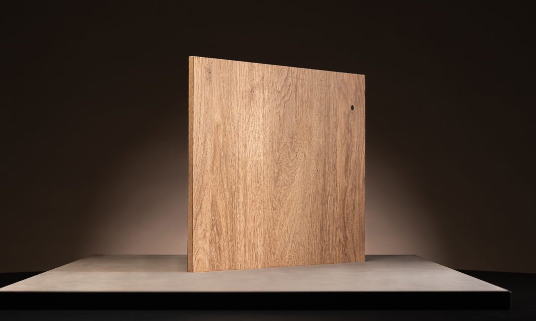 MDF med Finer med en flot eg finer