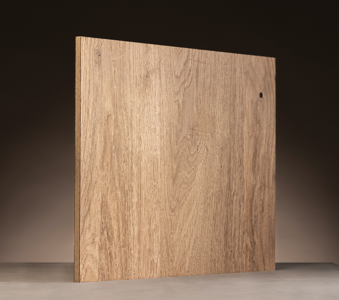 MDF Med Finer CLOSE UP 07431