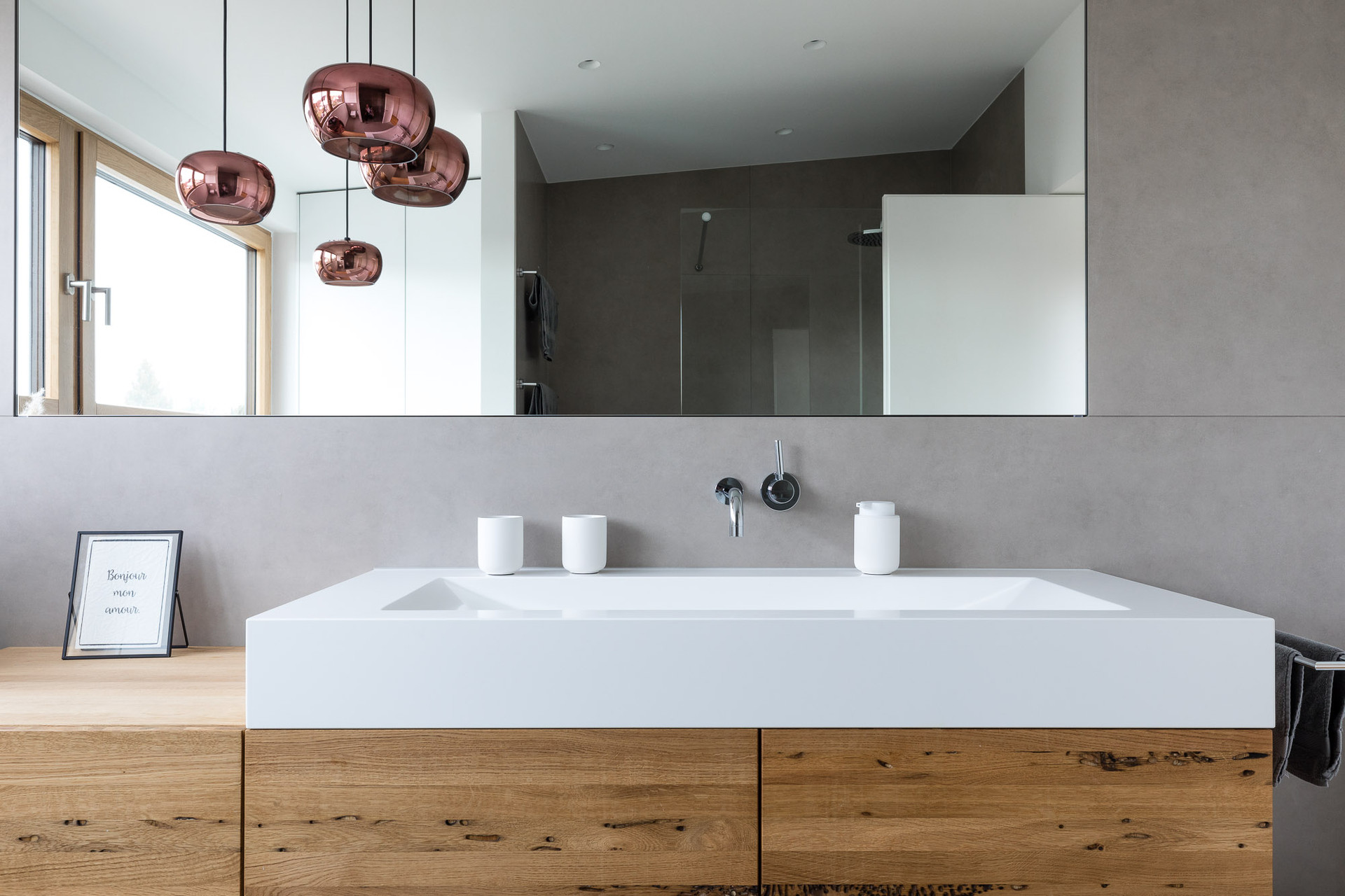 Rosskopf - håndvask lavet af Avonite® Porcelain + Neolith® Pietra di Luna